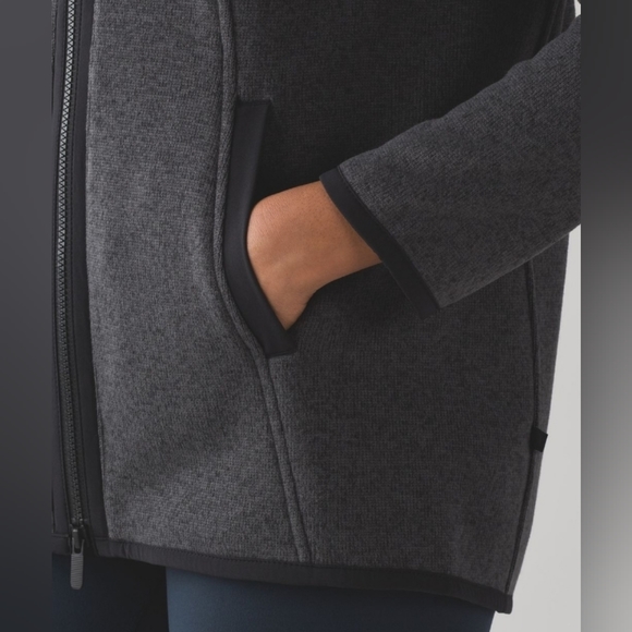 Lululemon It's Fleecing Cold Jacket size 6 - Picture 4 of 15